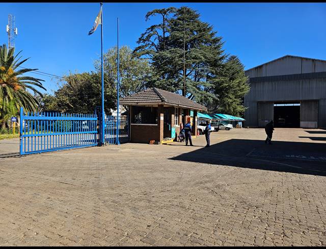 4,142M² FACTORY TO LET IN DUNCANVILLE